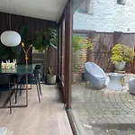 别墅 Beautiful Riverside Home, Stroll To Town, Sleeps 10, Dog Welcome 纽波特