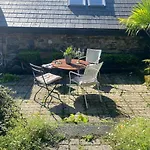 Beautiful Riverside Home, Stroll To Town, Sleeps 10, Dog Welcome * 纽波特