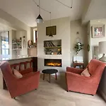 Beautiful Riverside Home, Stroll To Town, Sleeps 10, Dog Welcome * Ньюпорт