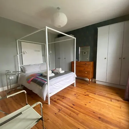 Вилла Beautiful Riverside Home, Stroll To Town, Sleeps 10, Dog Welcome Ньюпорт