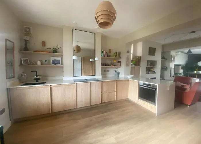 Βίλα Unique On River For 8, Option For 10