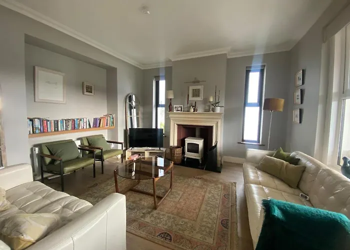 Unique On River For 8, Option For 10 Villa