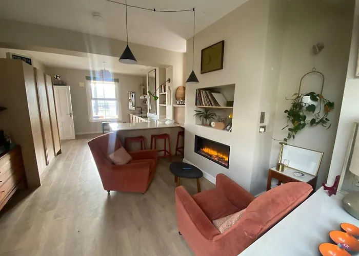 Βίλα Unique On River For 8, Option For 10 *