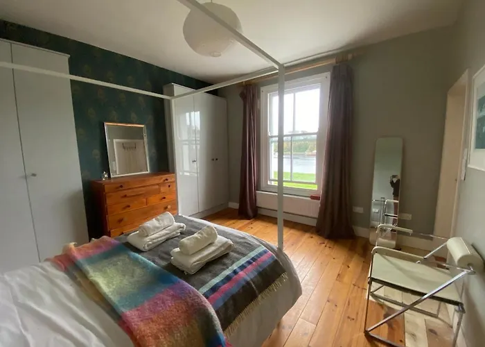 Unique On River For 8, Option For 10