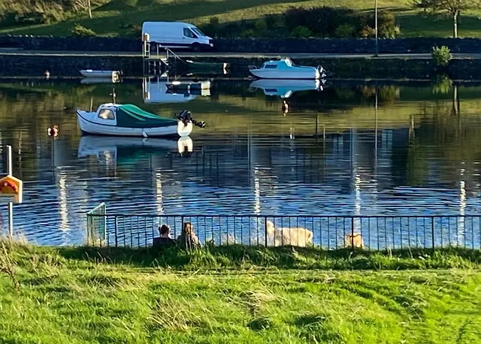 Βίλα Unique On River For 8, Option For 10