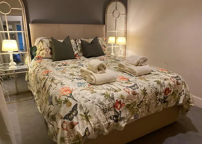 Βίλα Unique On River For 8, Option For 10 Newport (Mayo)